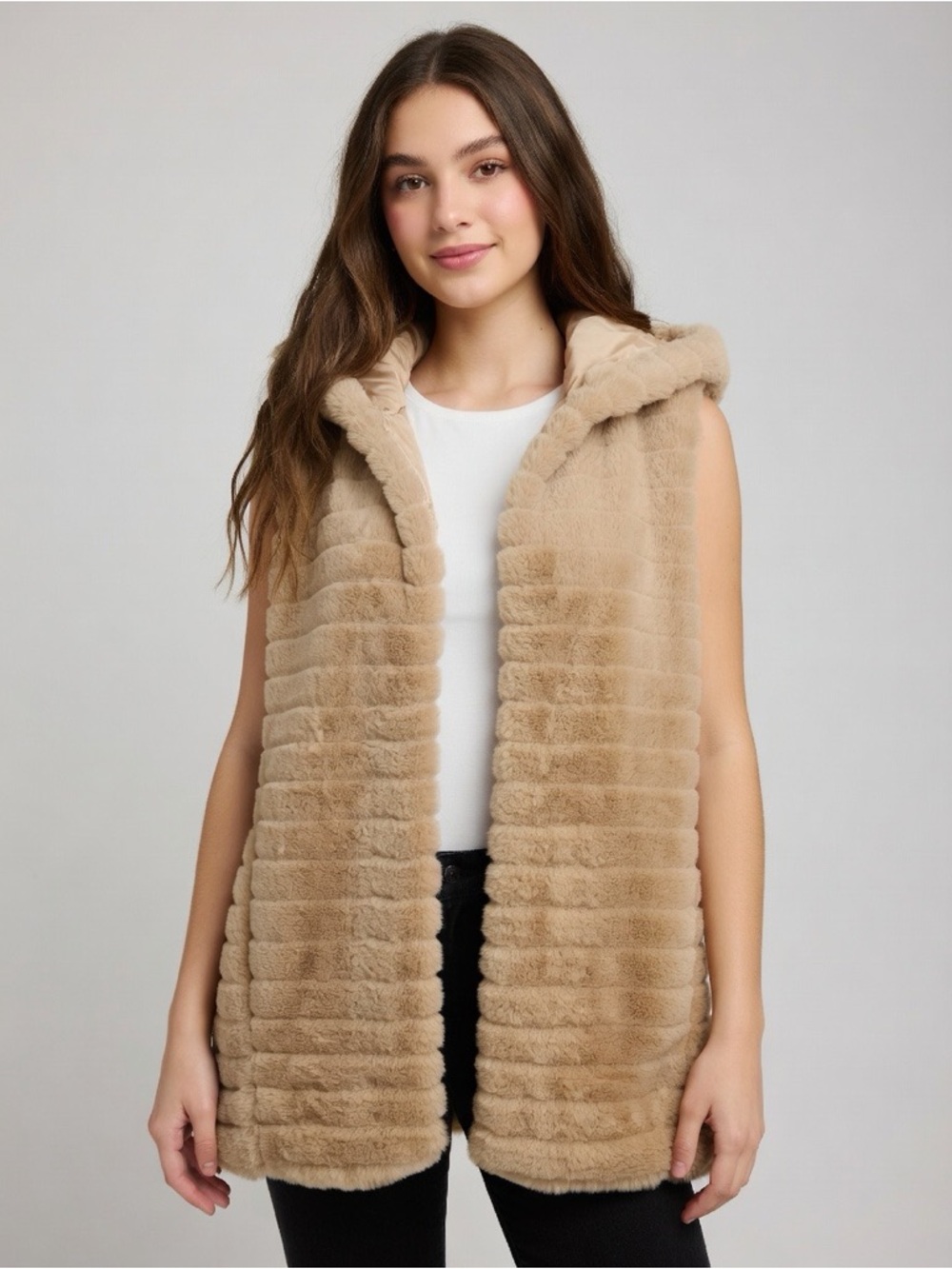 Papillon Faux Fur Hooded Vest in Camel
